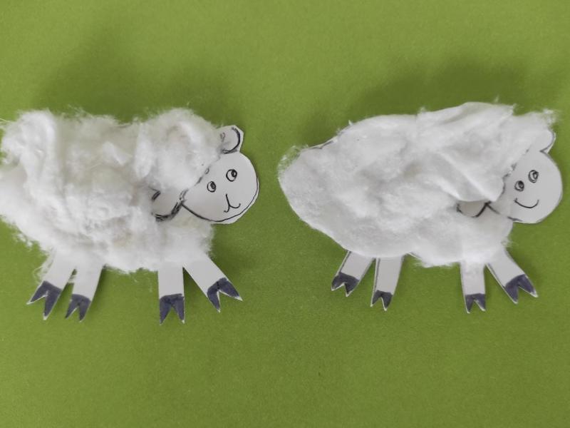 Поделка «Пушистая овечка» своими руками